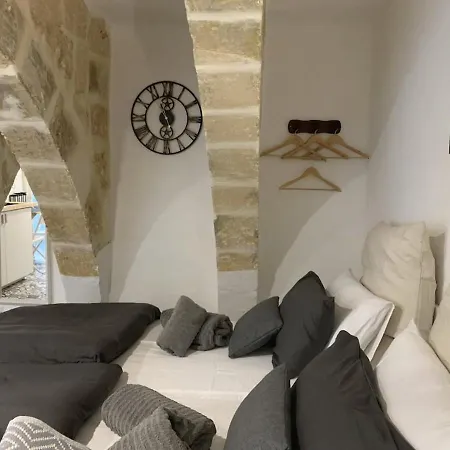 Charming In The Heart Of Valletta! דירה ואלטה
